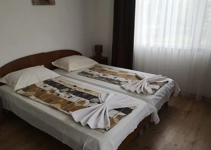 Miraj-md Къща за гости